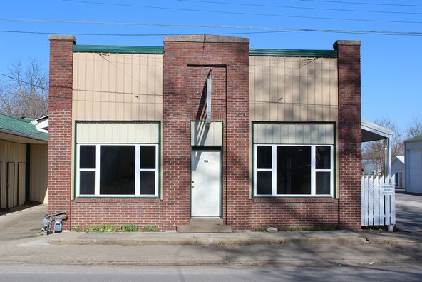 118 N Monroe St, Brookfield, MO 64628